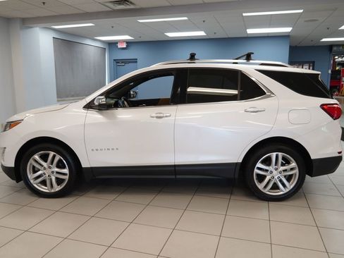 Used 2020 Chevrolet Equinox Premier image 2