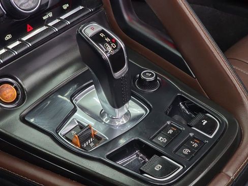 Used 2014 Jaguar F-TYPE S image 31