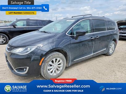 Used 2018 Chrysler Pacifica Touring-L
