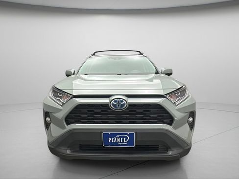 Used 2020 Toyota RAV4 XLE w/ Convenience Package AWD/4WD image 8
