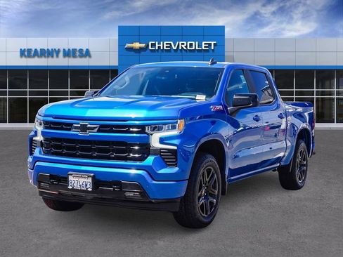 Used 2024 Chevrolet Silverado 1500 RST w/ Convenience Package II AWD/4WD image 2