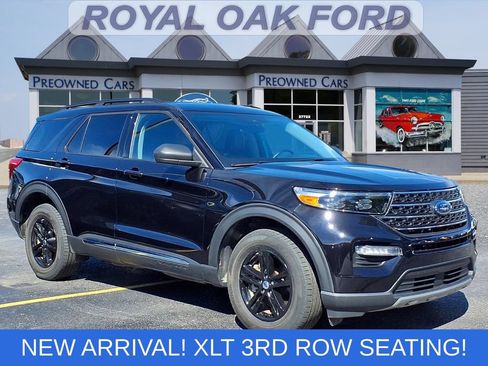 Used 2024 Ford Explorer XLT w/ Equipment Group 202A AWD/4WD image 1