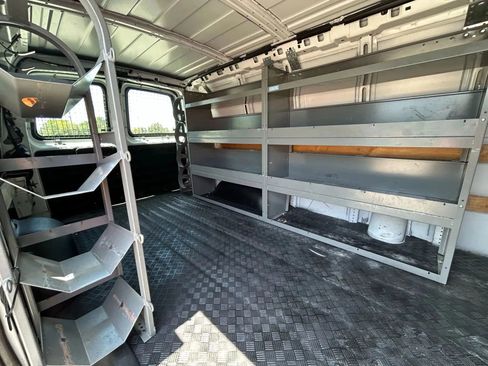 Used 2019 GMC Savana 2500 w/ Driver Convenience Package image 25
