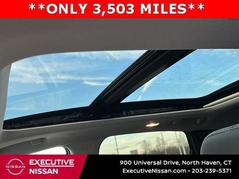 Certified 2025 Nissan Murano SL w/ Cargo Package image 11