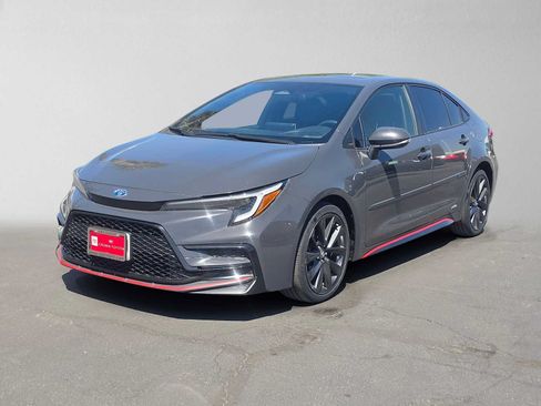 Certified 2023 Toyota Corolla SE w/ SE Package AWD/4WD image 7