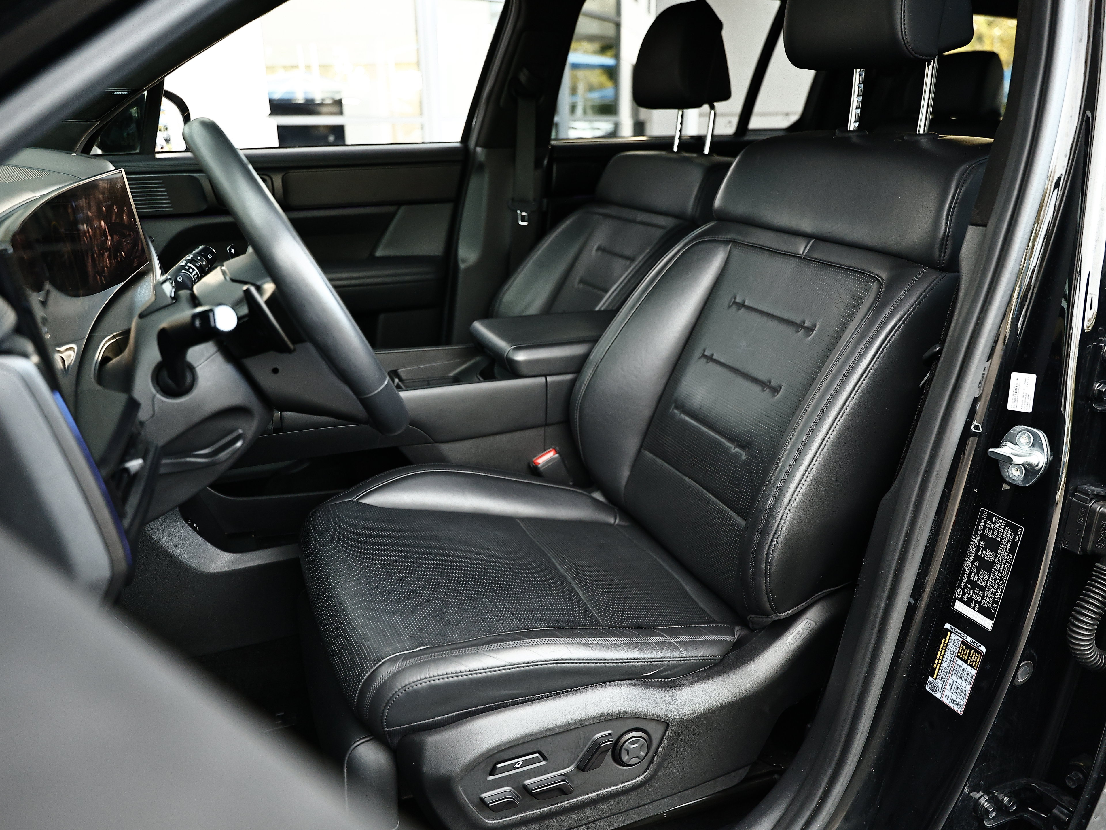 Used 2024 Hyundai Santa Fe Calligraphy AWD/4WD image 18