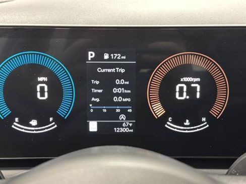 Used 2025 Hyundai Tucson SE AWD/4WD image 16
