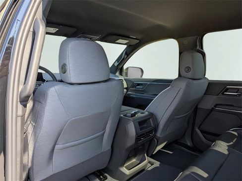 New 2026 GMC Sierra EV Elevation image 9