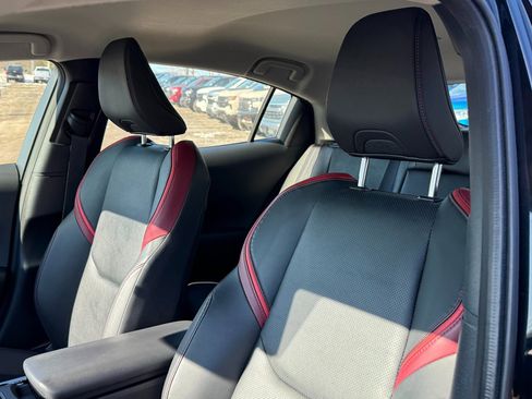 Used 2024 Toyota Prius Prime XSE Premium image 17