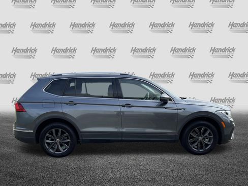 Used 2022 Volkswagen Tiguan SE FWD image 10