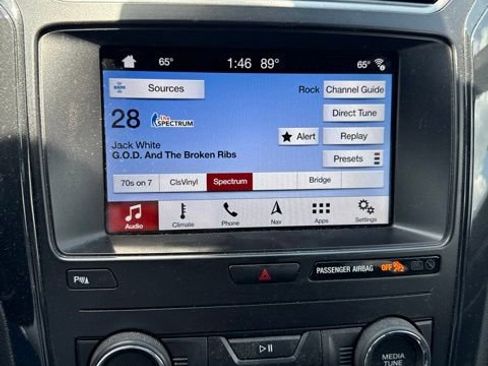 Used 2019 Ford Explorer XLT w/ Equipment Group 202A AWD/4WD image 10