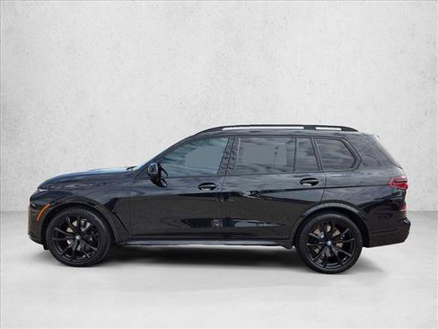 Used 2024 BMW X7 M60i AWD/4WD image 10