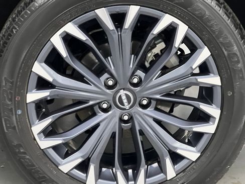 Used 2025 Nissan Rogue SL w/ Tech Package FWD image 65