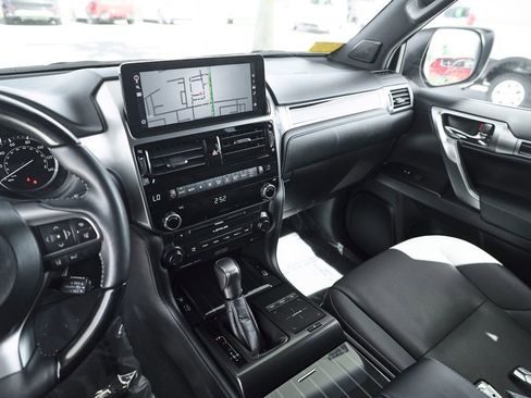 Used 2023 Lexus GX 460 Premium w/ Premium Plus Package AWD/4WD image 27