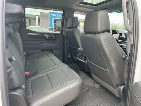 Used 2025 Chevrolet Silverado 1500 LTZ w/ LTZ Premium Package image 30