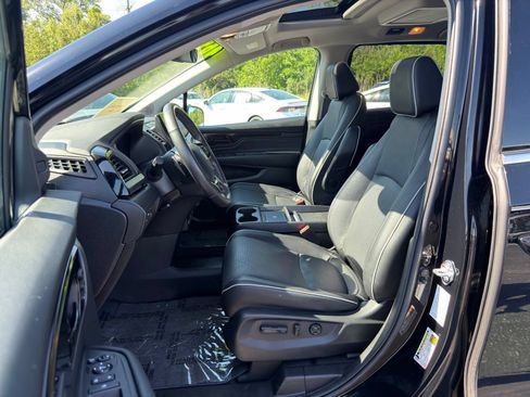 Used 2025 Honda Odyssey Elite image 10