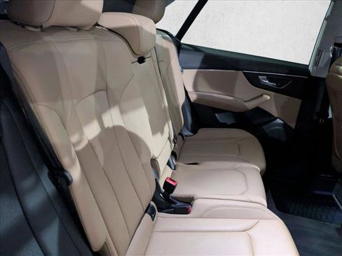 Certified 2023 Audi Q8 Premium w/ Convenience Package image 19