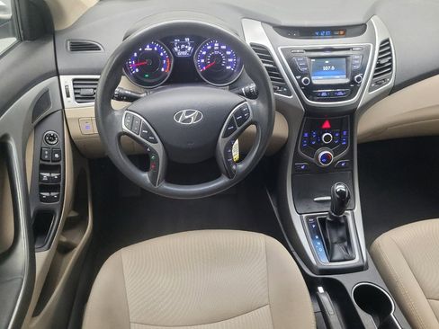 Used 2014 Hyundai Elantra SE w/ Option Group 02 FWD image 22