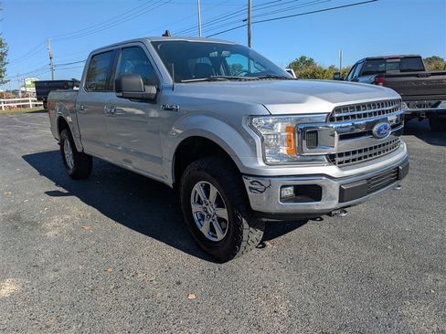 Used 2019 Ford F150 XLT w/ Equipment Group 302A Luxury image 9