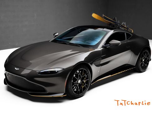 Used 2022 Aston Martin V8 Vantage Coupe RWD image 1