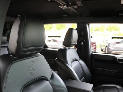 Used 2025 Ford Bronco Outer Banks AWD/4WD image 11