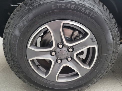 Used 2020 Jeep Wrangler Unlimited Sport S AWD/4WD image 31