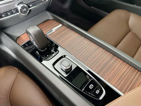 New 2026 Volvo V60 B5 Cross Country Plus w/ Protection Package Premier image 16