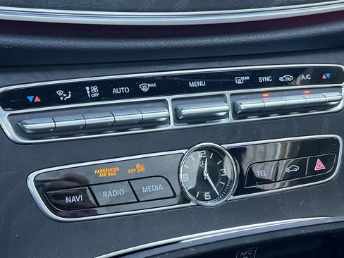 Used 2019 Mercedes-Benz E 300 image 21
