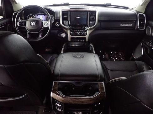 Used 2019 RAM 1500 Laramie AWD/4WD image 30