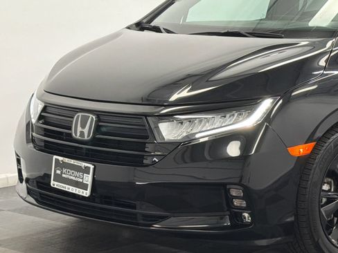 Used 2023 Honda Odyssey Sport image 2