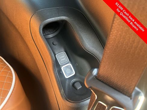 New 2026 Chrysler Pacifica Pinnacle w/ Trailer Tow Group image 27