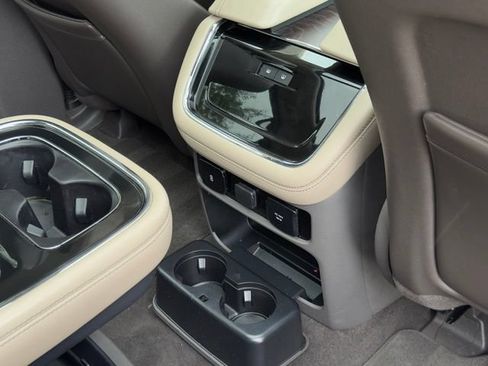 Used 2023 Lincoln Navigator Reserve AWD/4WD image 20