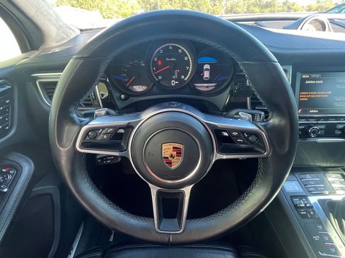 Used 2016 Porsche Macan Turbo image 15