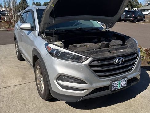 Used 2018 Hyundai Tucson SEL image 1
