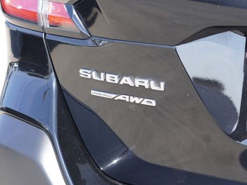 Used 2025 Subaru Outback Premium AWD/4WD image 11