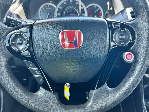 Used 2017 Honda Accord EX image 23