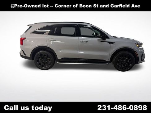 Used 2023 Kia Sorento SX AWD/4WD image 6