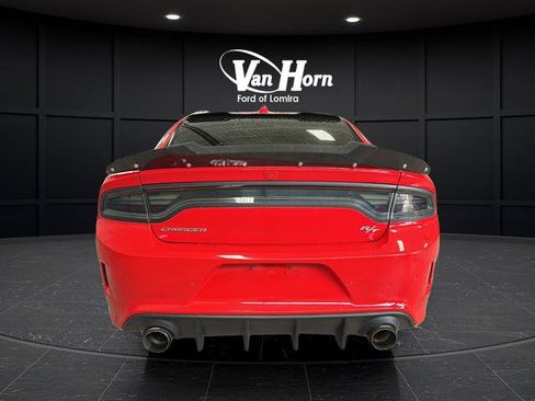 Used 2022 Dodge Charger R/T RWD image 6