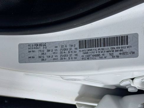 Used 2019 RAM 1500 Big Horn AWD/4WD image 32