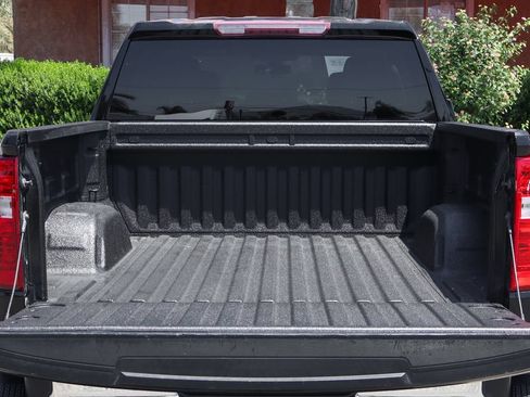 Used 2020 Chevrolet Silverado 1500 LT RWD image 8