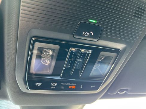 New 2026 Volkswagen Atlas Cross Sport SE image 34