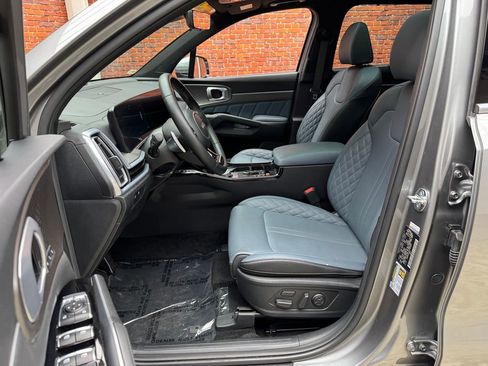 Used 2025 Kia Sorento SX Prestige AWD/4WD image 23