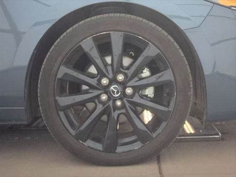 Used 2024 MAZDA MAZDA3 s image 29