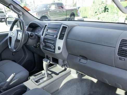 Used 2016 Nissan Frontier S image 29