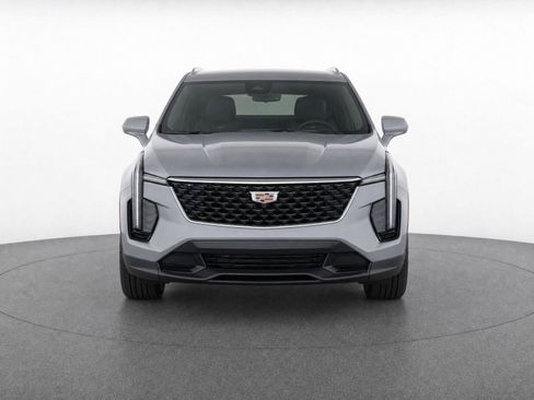 Used 2025 Cadillac XT4 Premium Luxury FWD image 5