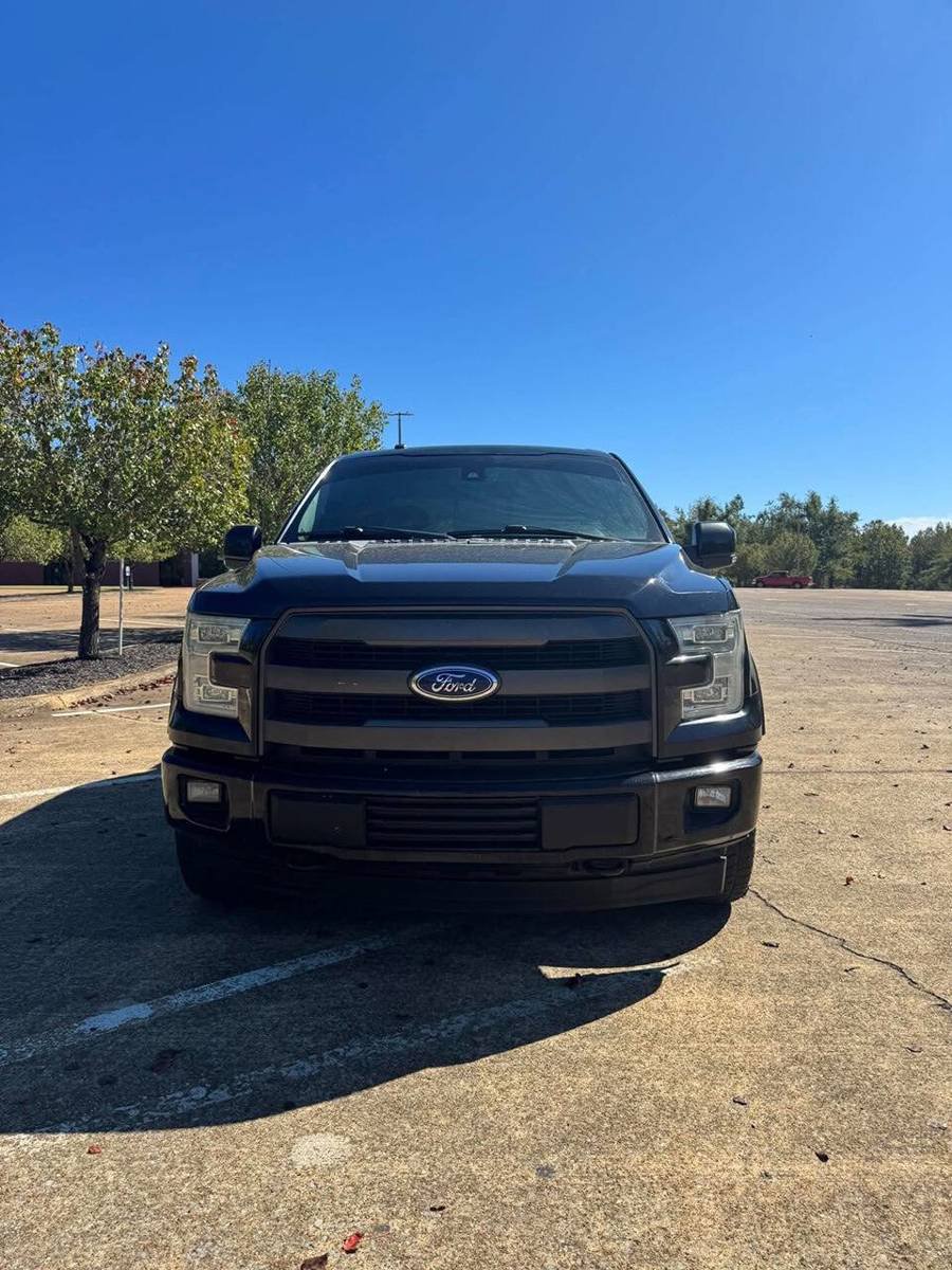 Used 2017 Ford F150 Lariat w/ Equipment Group 502A Luxury AWD/4WD image 9