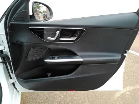Used 2023 Mercedes-Benz C 300 Sedan image 18