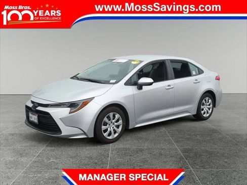 Certified 2025 Toyota Corolla LE image 1