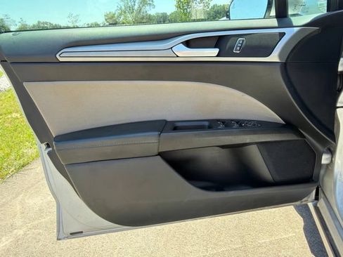 Used 2019 Ford Fusion S FWD image 15