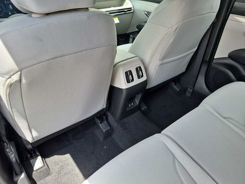 New 2026 Hyundai Tucson SEL FWD image 18